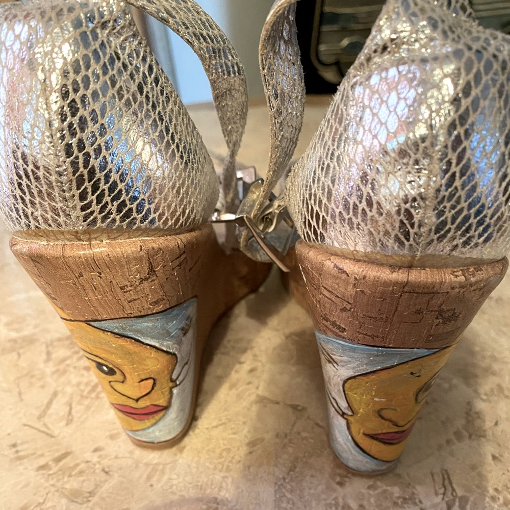 Bucco Wedge peep toe BoHo vibes